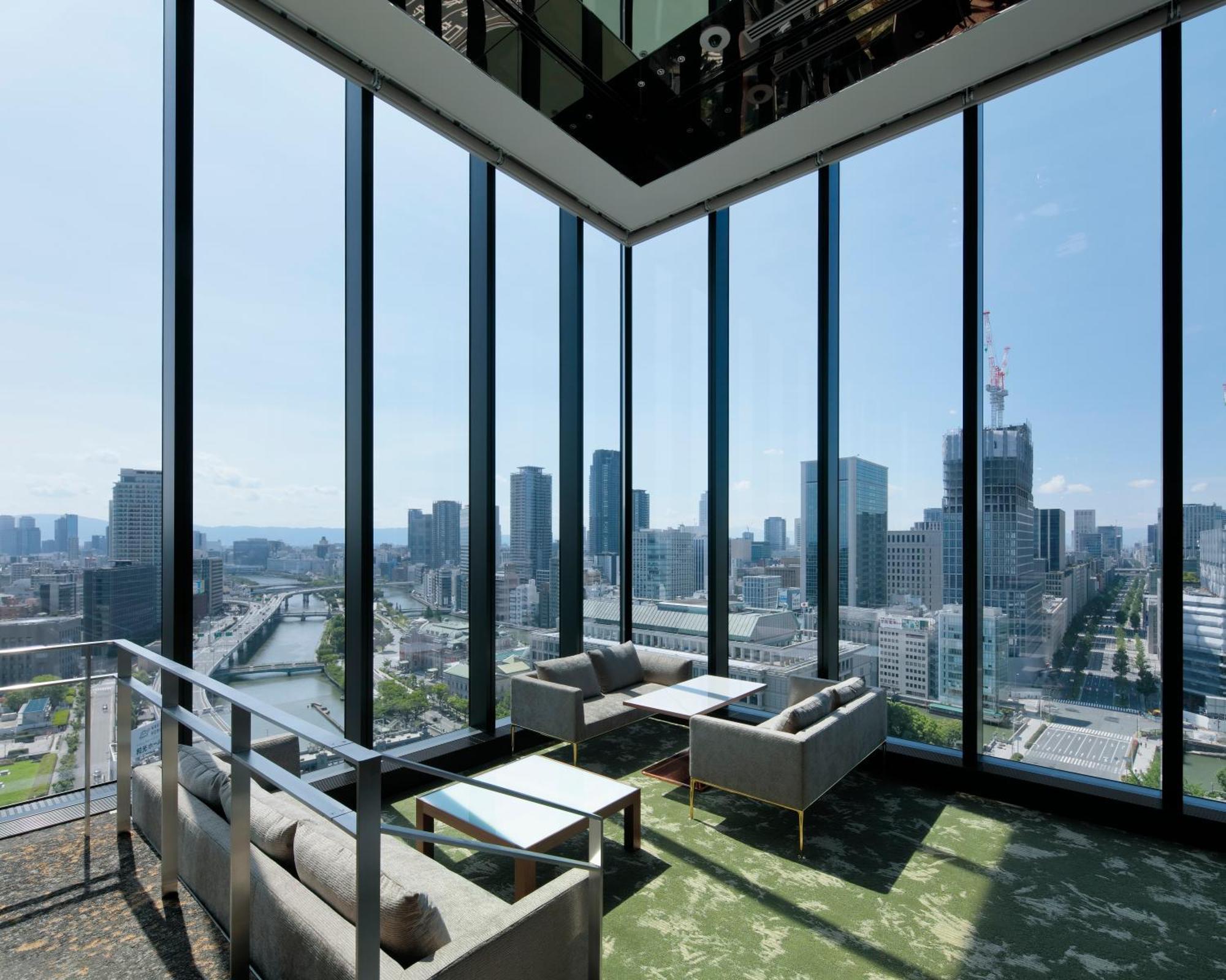 Candeo Hotels Osaka The Tower 외부 사진 Sky Lounge