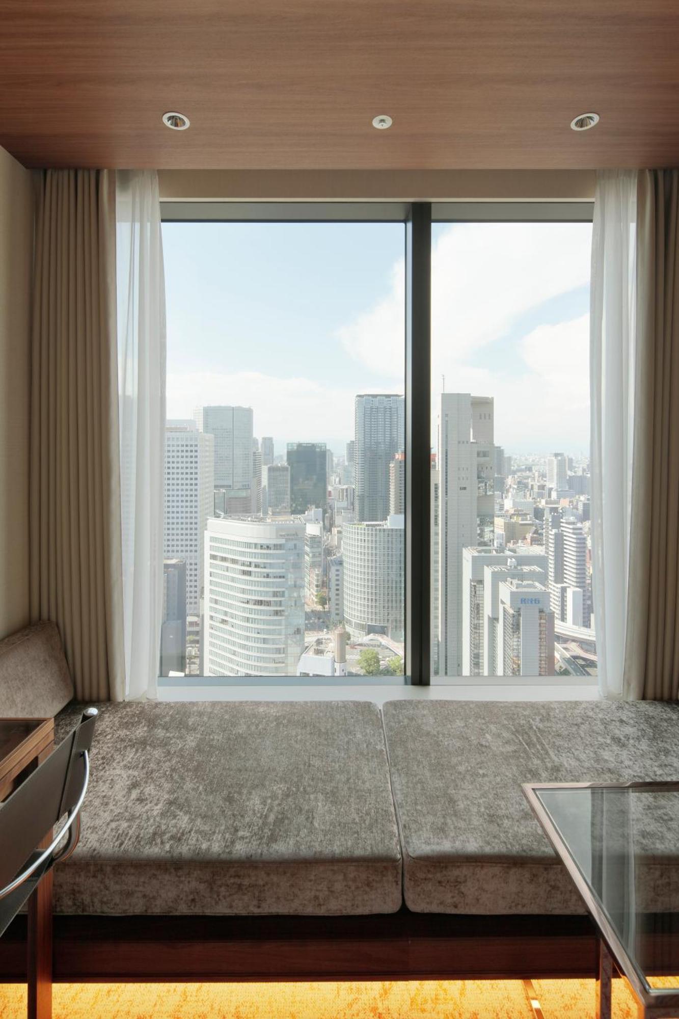 Candeo Hotels Osaka The Tower 객실 사진 View from a room