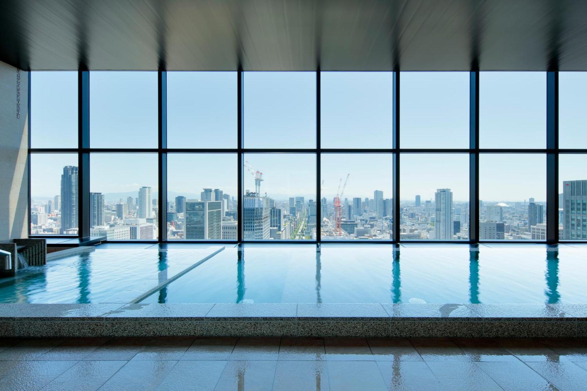 Candeo Hotels Osaka The Tower 외부 사진 Skyline view from the hotel