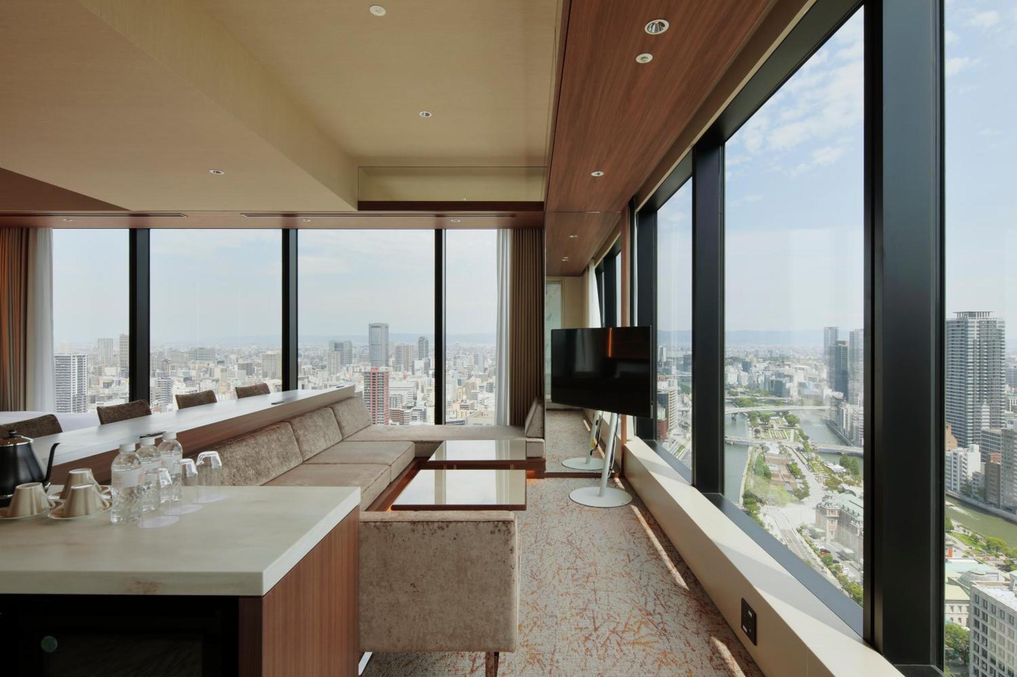 Candeo Hotels Osaka The Tower 외부 사진 Sky Bar